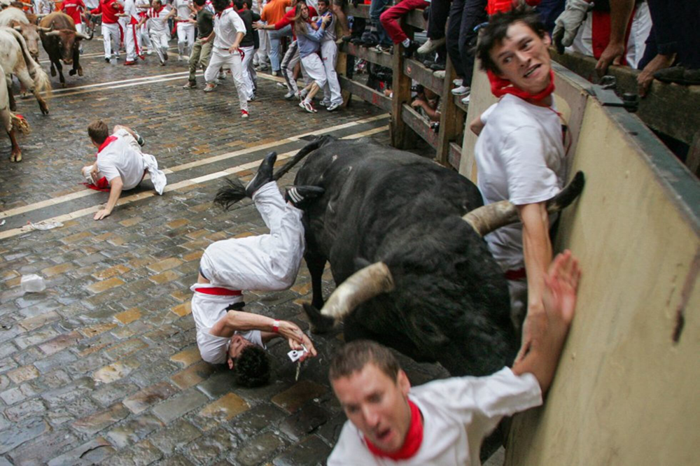 Historic view of the Running of the Bulls in Estafeta